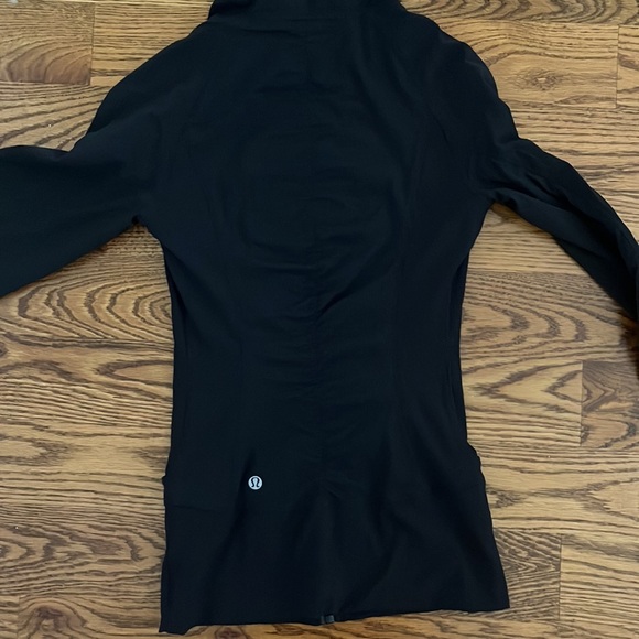 Lululemon hooded jacket - Picture 3 of 7